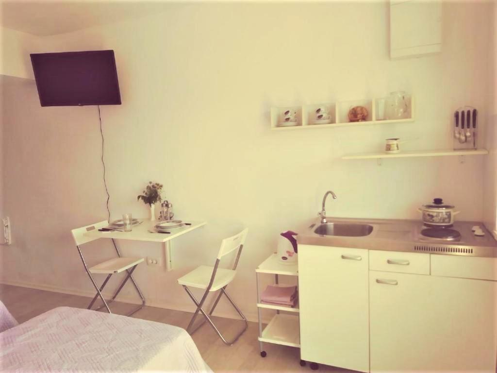 Studio Apartman Anita Apartment สตอน ภายนอก รูปภาพ