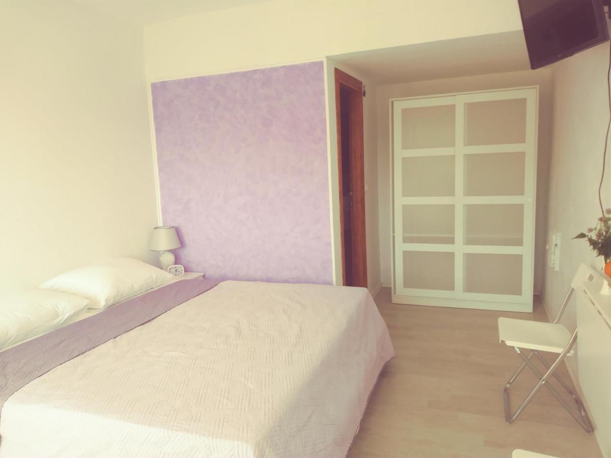 Studio Apartman Anita Apartment สตอน ภายนอก รูปภาพ